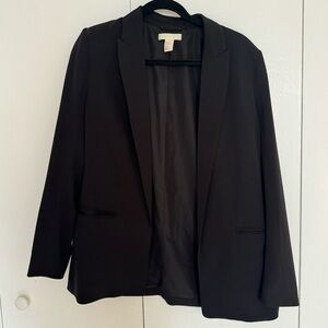 H&M Women's Black Open Front Blazer in Size 8